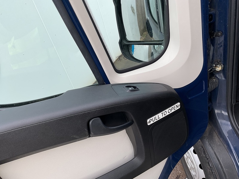 Peugeot BlueHDi 440 17 Seater Lite Euro 6