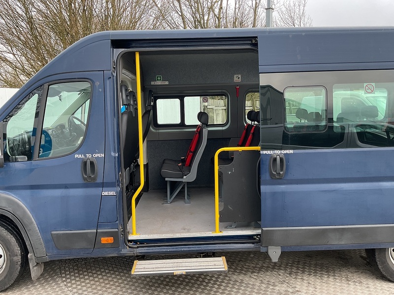 Peugeot BlueHDi 440 17 Seater Lite Euro 6