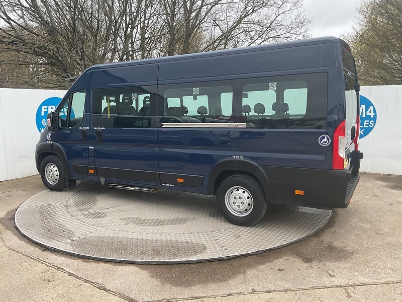 Peugeot BlueHDi 440 17 Seater Lite Euro 6
