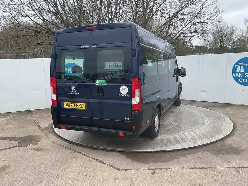 Peugeot BlueHDi 440 17 Seater Lite Euro 6