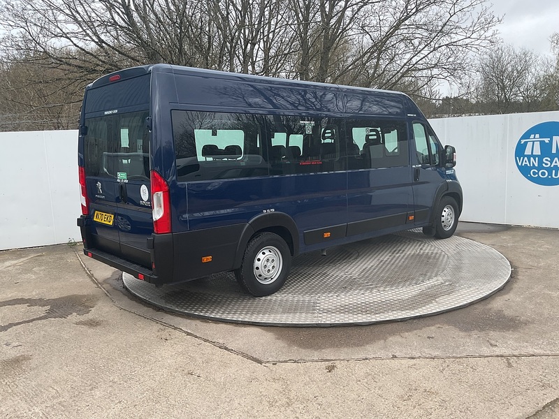 Peugeot BlueHDi 440 17 Seater Lite Euro 6