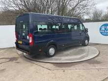 Peugeot Boxer BlueHDi 440 17 Seater Lite Euro 6 