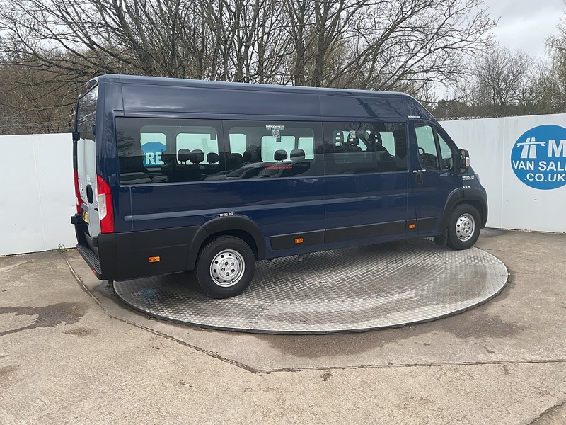 Peugeot BlueHDi 440 17 Seater Lite Euro 6