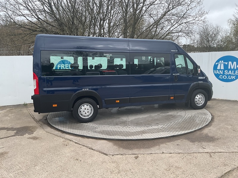 Peugeot BlueHDi 440 17 Seater Lite Euro 6