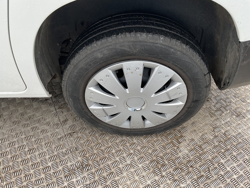 Peugeot BlueHDi 1000 Professional Premium SWB Euro 6