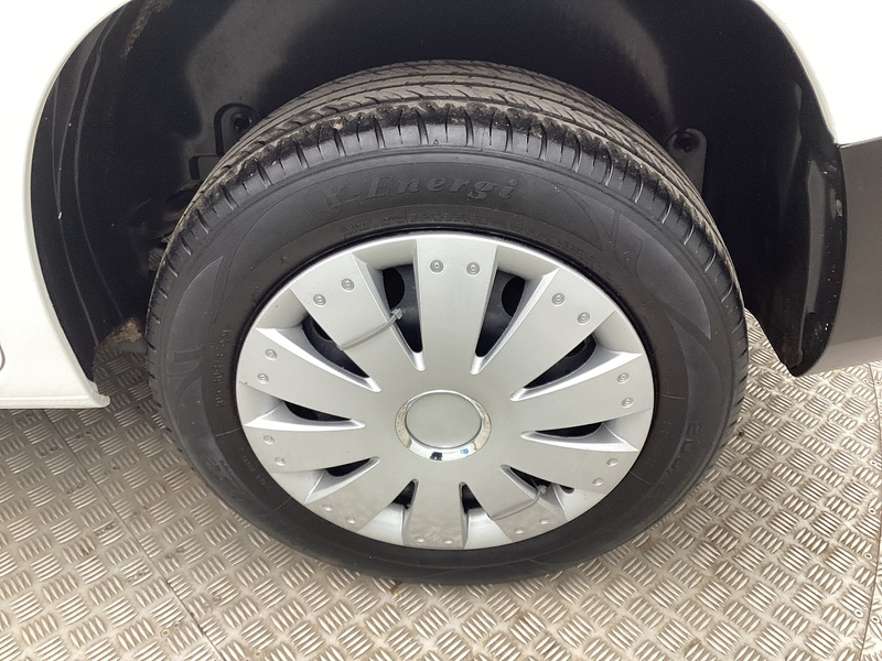 Peugeot BlueHDi 1000 Professional Premium SWB Euro 6