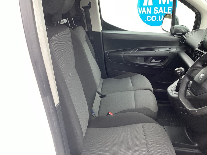 Peugeot BlueHDi 1000 Professional Premium SWB Euro 6