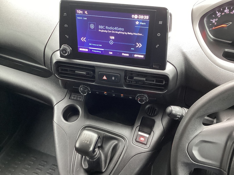 Peugeot BlueHDi 1000 Professional Premium SWB Euro 6