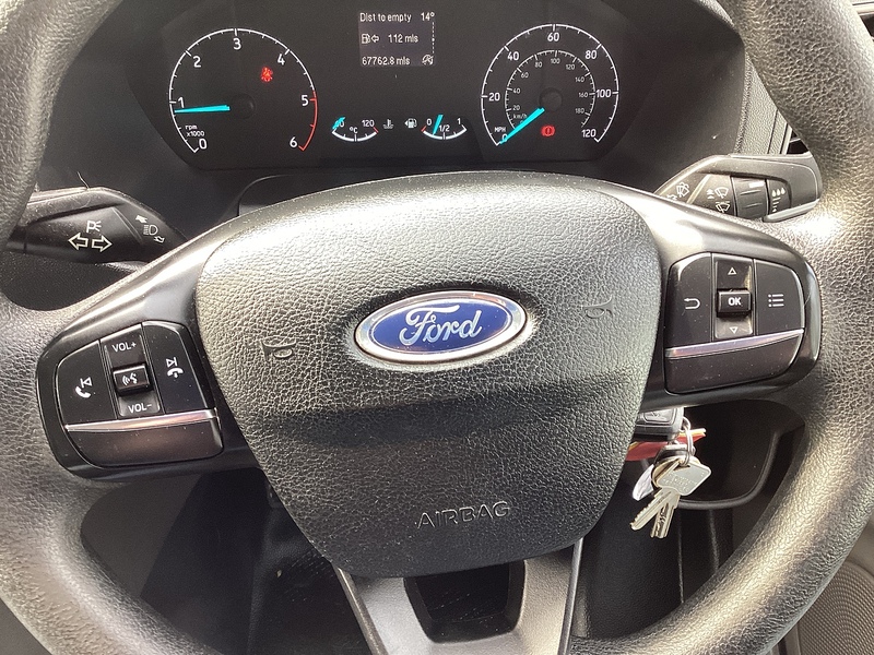 Ford 300 EcoBlue Leader SWB H/R Euro 6