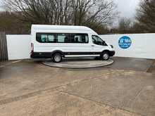 Ford Transit TDCi 460 Trend 17 Seat 