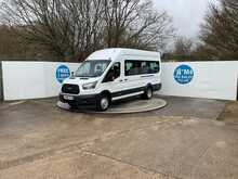 Ford Transit TDCi 460 Trend 17 Seat 