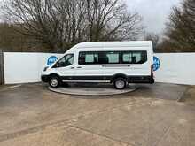 Ford Transit TDCi 460 Trend 17 Seat 