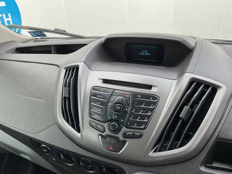 Ford 2.2 TDCi 460 HDT Trend Minibus 5dr Diesel Manual L4 H3 (18 seats) (196 g/km, 123 bhp)