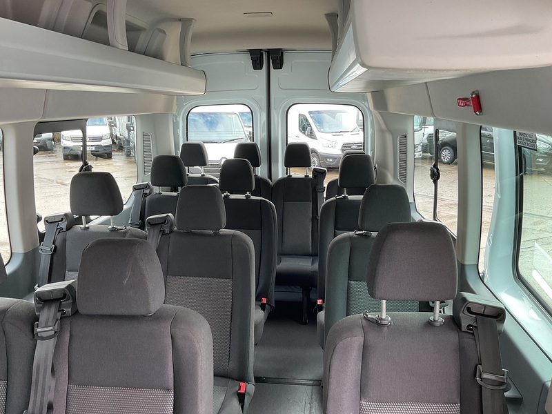 Ford 2.2 TDCi 460 HDT Trend Minibus 5dr Diesel Manual L4 H3 (18 seats) (196 g/km, 123 bhp)