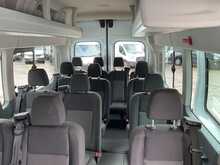 Ford Transit TDCi 460 Trend 17 Seat 