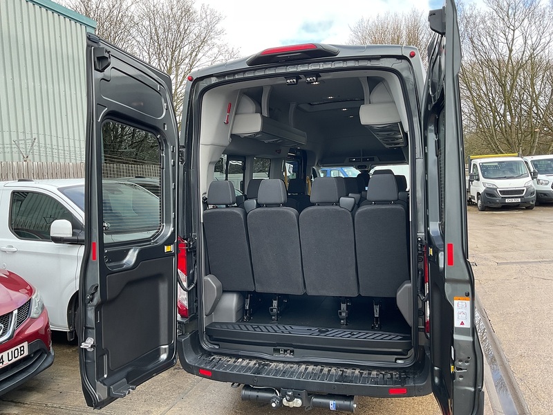 Ford 2.2 TDCi 460 HDT Trend Minibus 5dr Diesel Manual L4 H3 (18 seats) (196 g/km, 123 bhp)