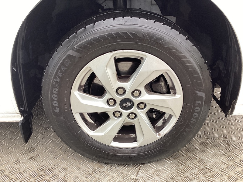 Ford 280 EcoBlue Limited SWB L/R A/C Euro 6