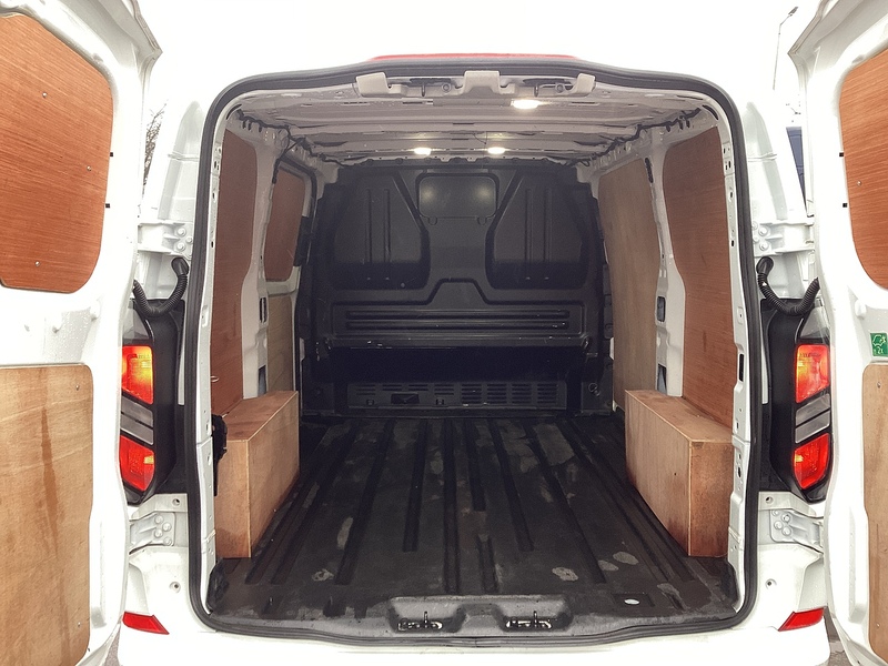 Ford 280 EcoBlue Limited SWB L/R A/C Euro 6