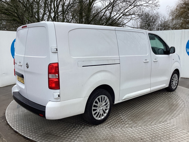 Vauxhall Turbo D 3100 Pro LWB L/R Euro 6 **NO VAT**
