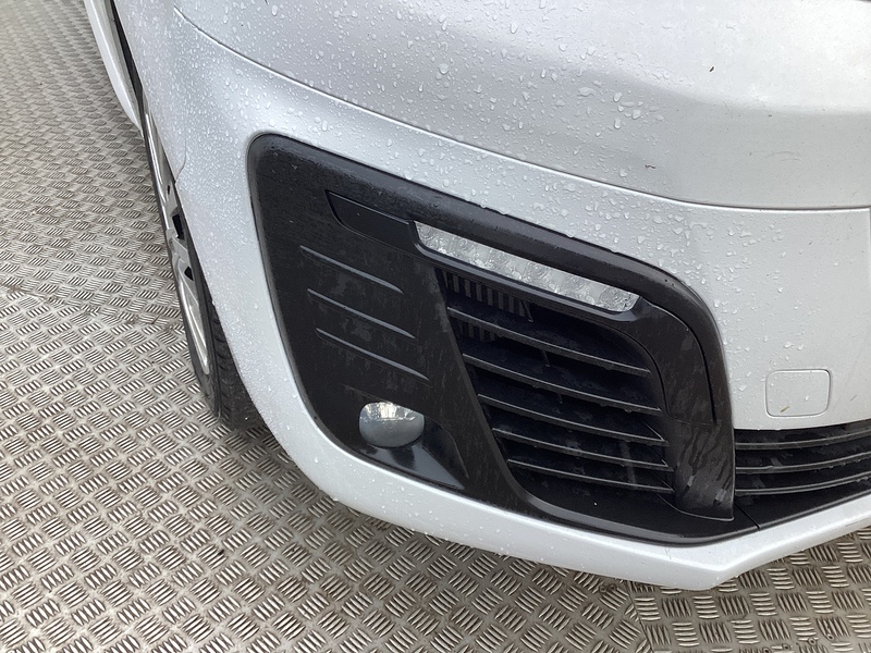 Vauxhall Turbo D 3100 Pro LWB L/R Euro 6 **NO VAT**