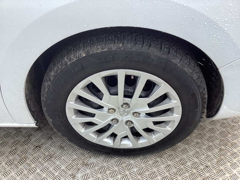 Vauxhall Turbo D 3100 Pro LWB L/R Euro 6 **NO VAT**