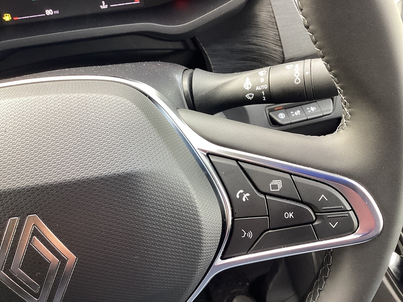 Renault dCi Blue LL30 Extra Sport L/R Crewcab A/C Euro 6