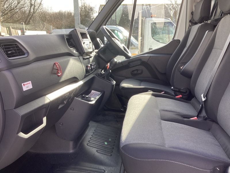 Renault dCi ENERGY 35 Start LWB Lo Loader Business L=15FT 11