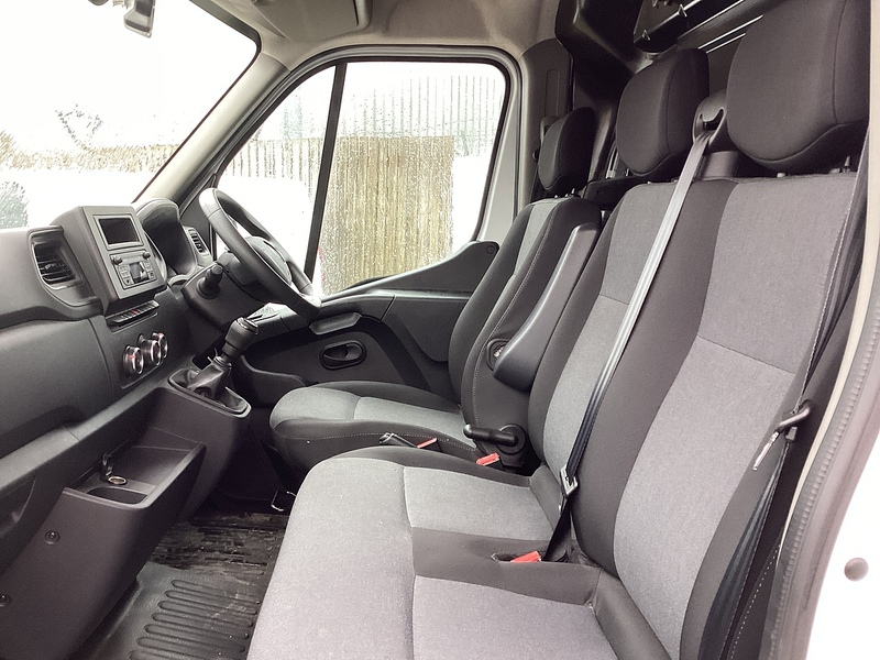 Renault dCi ENERGY 35 Business Lo Loader Euro 6 