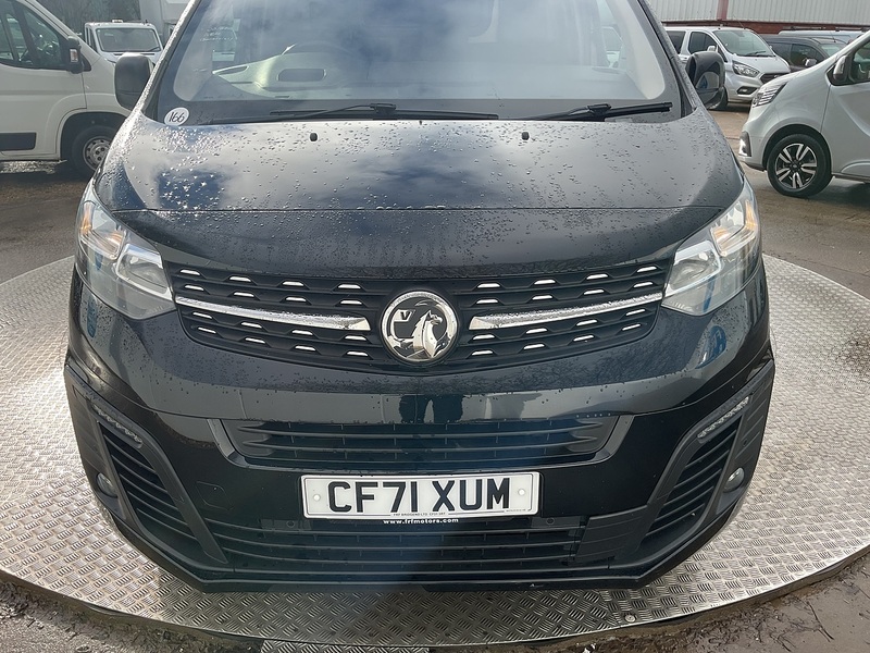 Vauxhall Turbo D 3100 Elite SWB L/R Euro 6