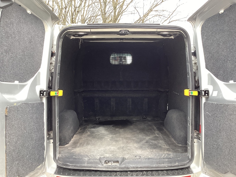 Ford 320 EcoBlue Limited LWB Crewcab A/C Euro 6