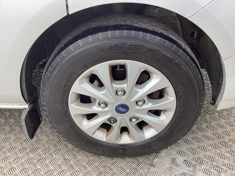 Ford 300 EcoBlue Limited SWB Crewcab A/C Euro 6