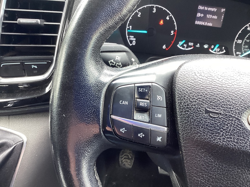 Ford 300 EcoBlue Limited SWB Crewcab A/C Euro 6