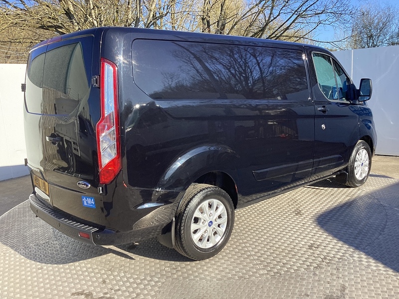 Ford 280 EcoBlue Limited SWB L/R Euro 6