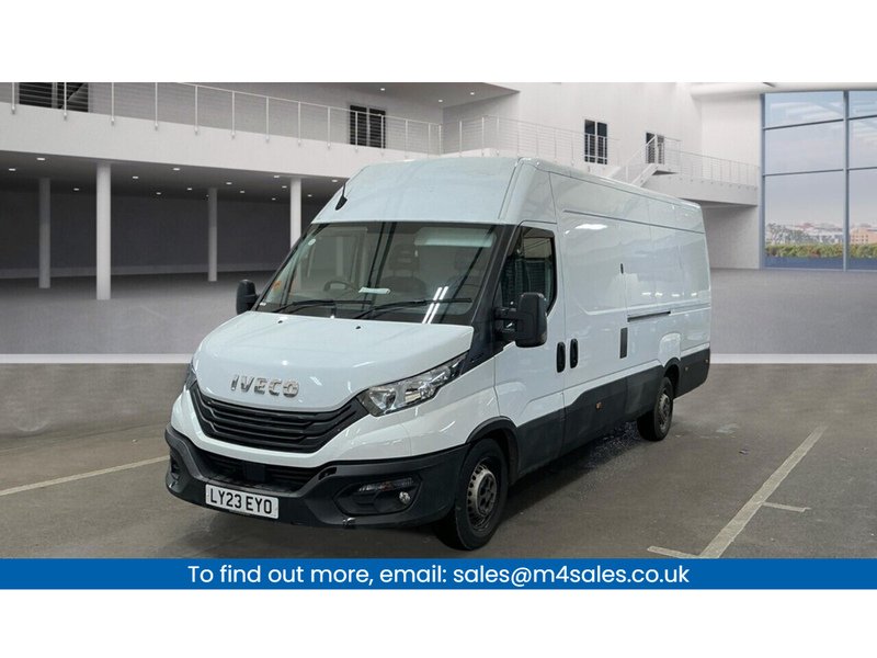 Iveco D HPI 14V 35S 4100 LWB H/R A/C Euro 6