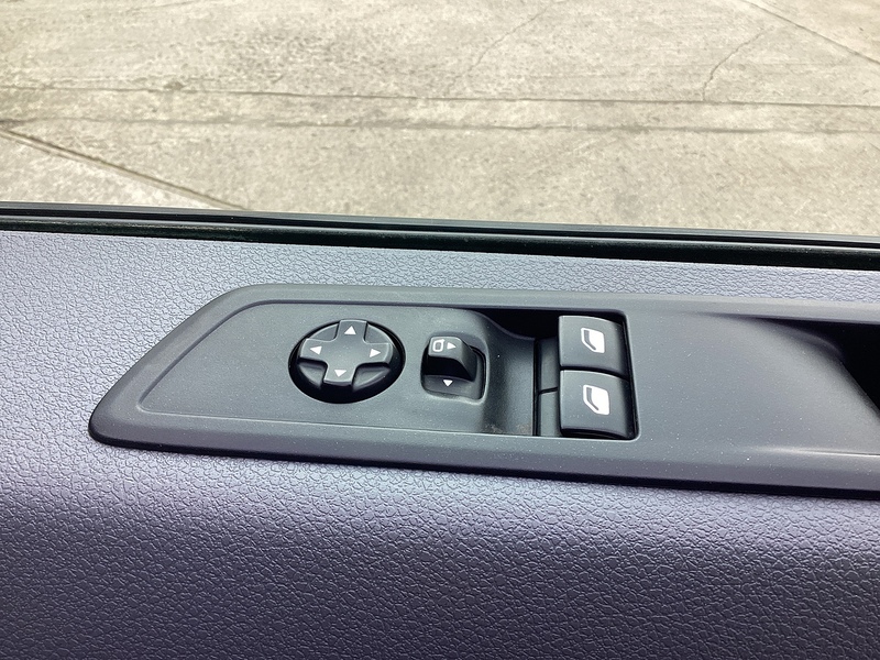 Vauxhall Turbo D 3100 Sportive LWB L/R A/C Euro 6