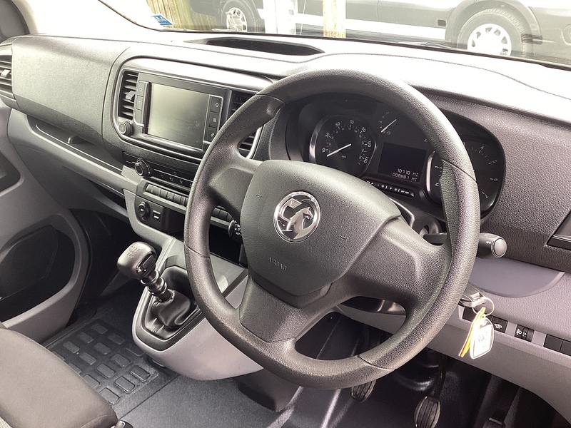 Vauxhall Turbo D 3100 Sportive LWB L/R A/C Euro 6