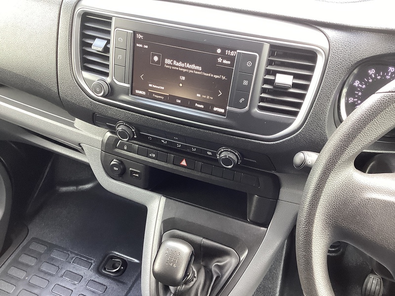 Vauxhall Turbo D 3100 Sportive LWB L/R A/C Euro 6