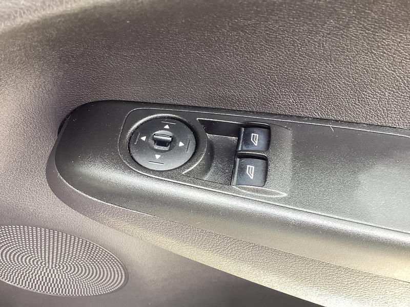 Ford TDCi Trend A/C SWB Euro 6 **NO VAT**