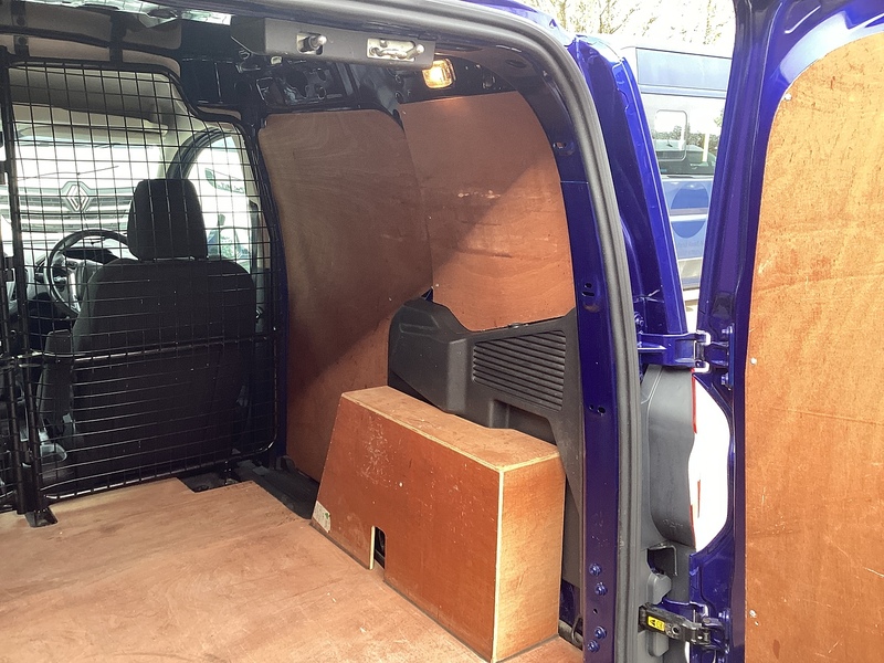 Ford TDCi Trend A/C SWB Euro 6 **NO VAT**