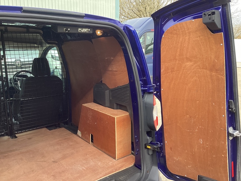 Ford TDCi Trend A/C SWB Euro 6 **NO VAT**