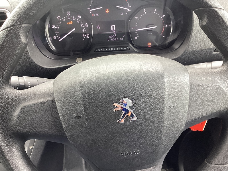 Peugeot BlueHDi 1000 Professional Premium + SWB L/R  A/C Euro 6 