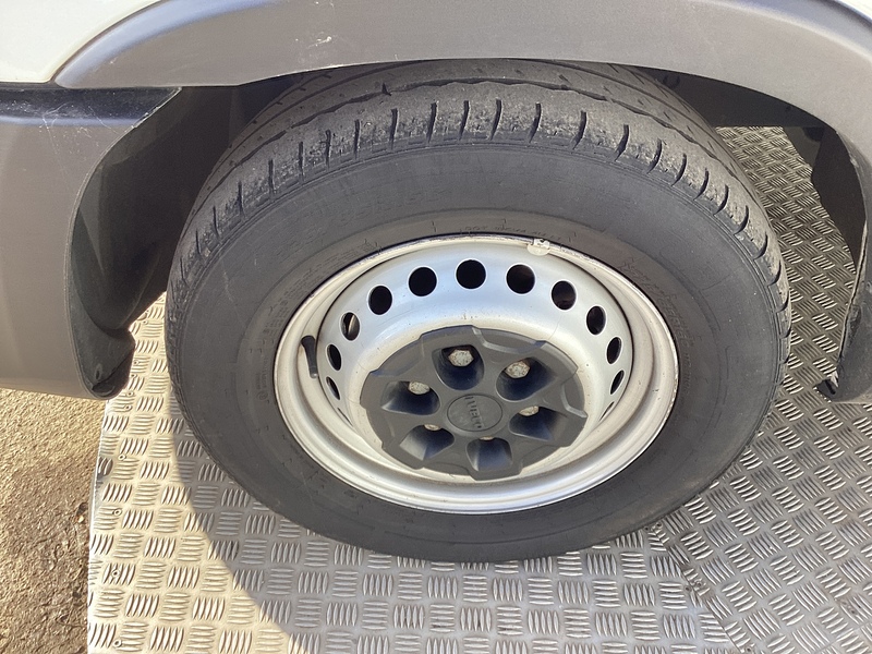 Iveco D HPI 14V 35S 3520L XLWB H/R A/C Euro 6