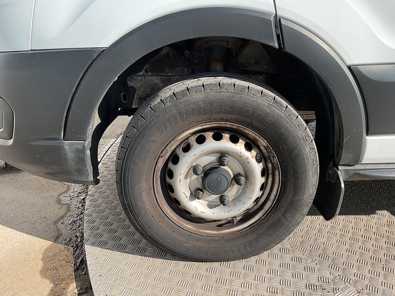 Ford 350 EcoBlue Leader Trend 12s Euro 6