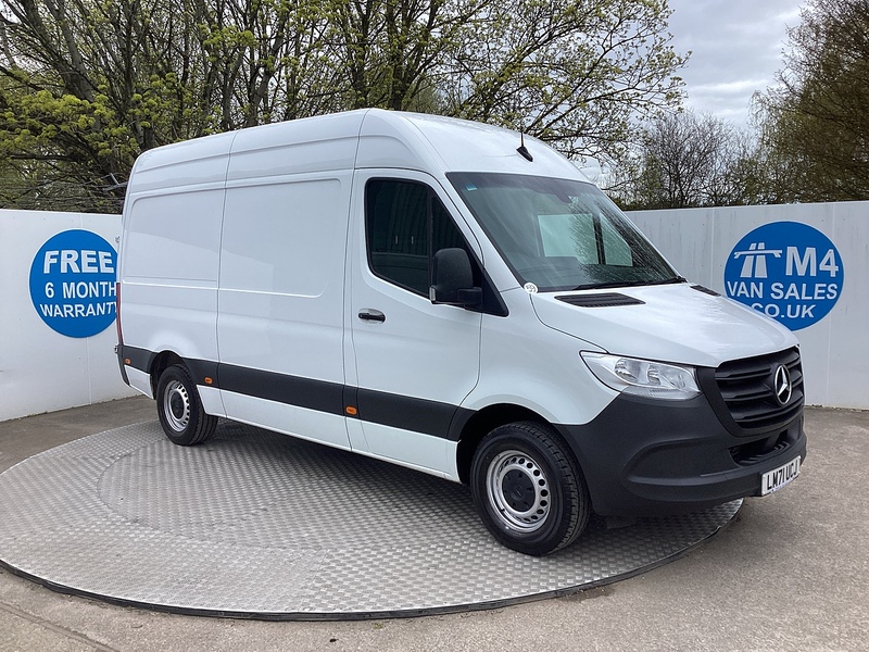 Mercedes 315 CDI Progressive MWB M/R A/C Euro 6