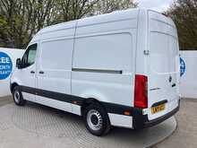 Mercedes Sprinter 315 CDI Progressive MWB M/R A/C Euro 6 