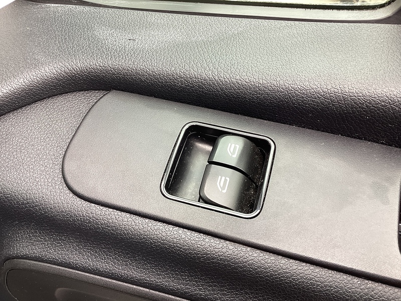 Mercedes 315 CDI Progressive MWB M/R A/C Euro 6