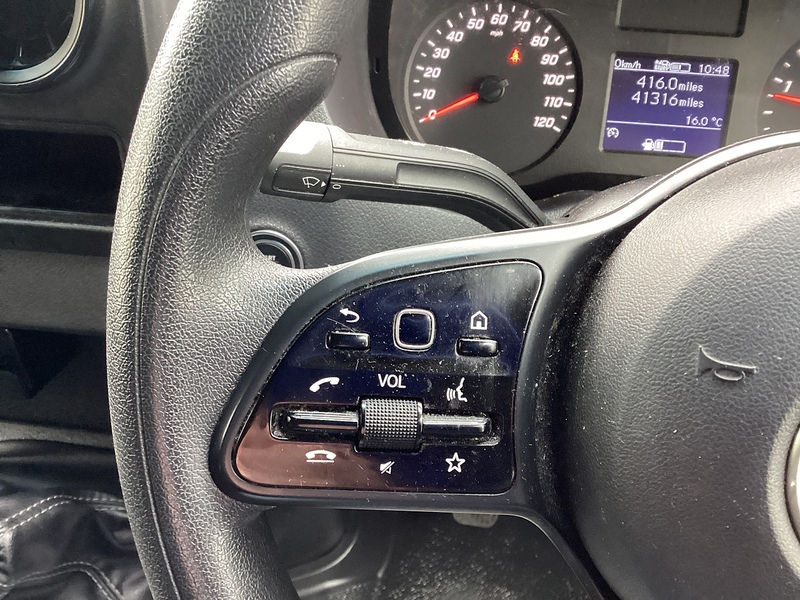 Mercedes 315 CDI Progressive MWB M/R A/C Euro 6