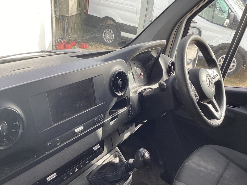 Mercedes 314 CDI MWB M/R Euro 6