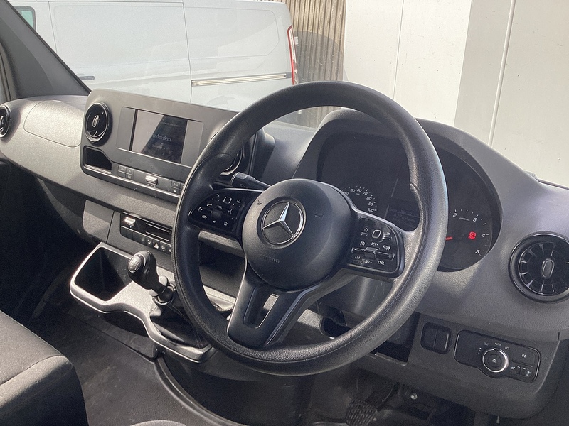 Mercedes 314 CDI MWB M/R Euro 6