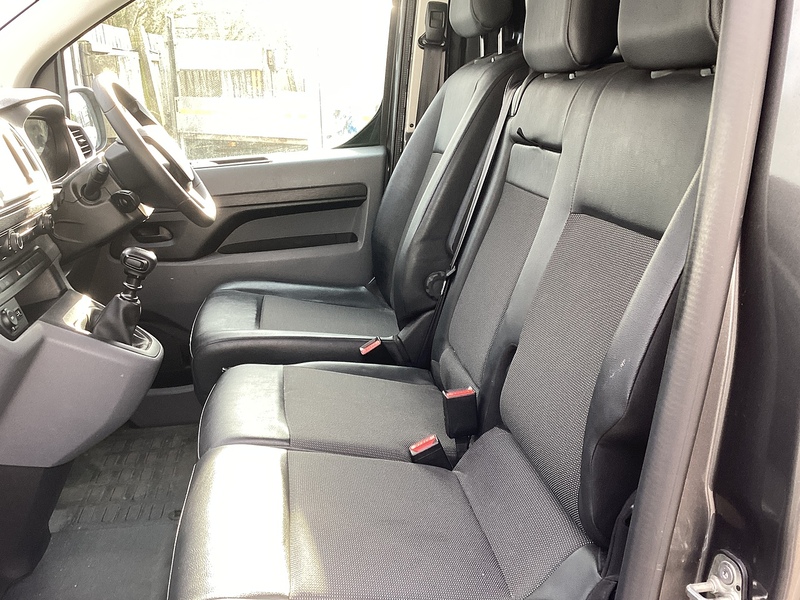 Vauxhall Turbo D 3100 Sportive LWB L/R A/C Euro 6